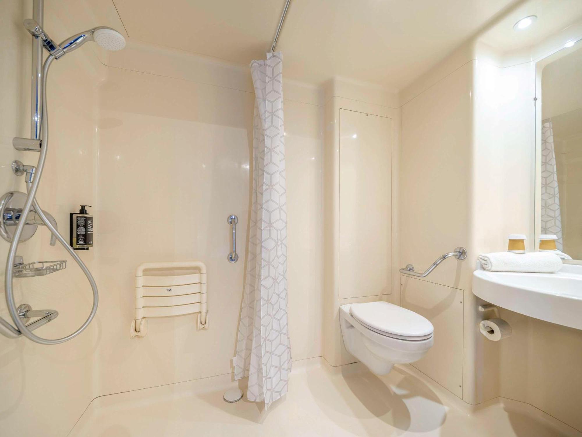 Ibis Budget Forbach Centre Bagian luar foto